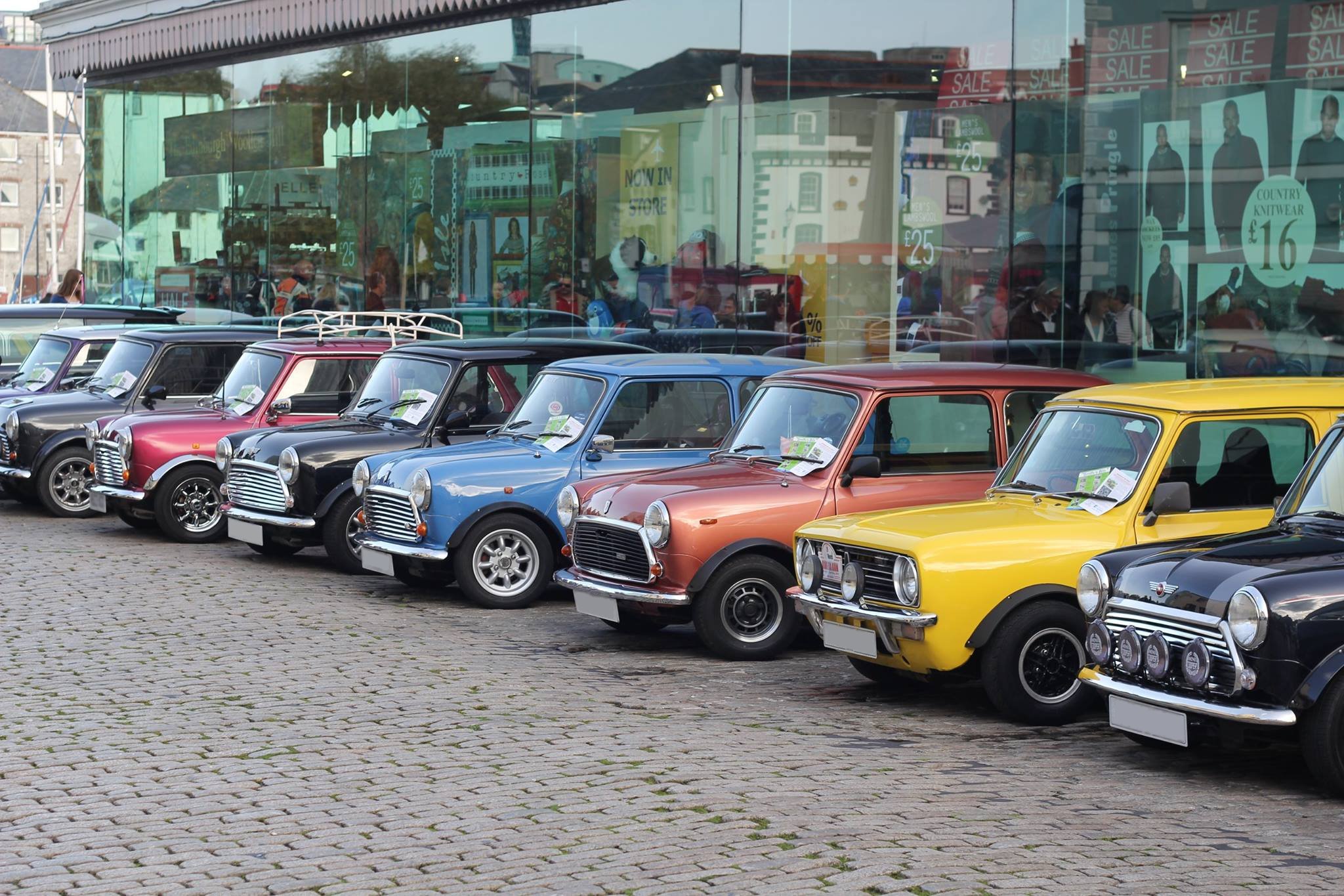 Minis everywhere